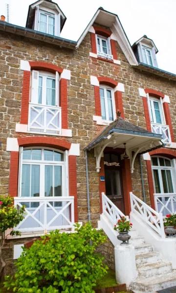 La Villa Clomie à Dinard. Une Maison de vacances 4 Etoiles à louer lors de votre prochain séjour en Bretagne.