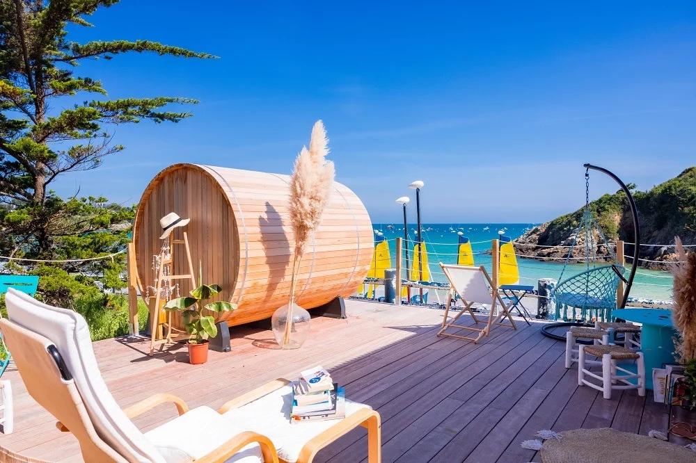 L'écospa L'île à Saint-Lunaire vous accueille au bord de la Grande Plage et propose un sauna avec une splendide vue mer et des formules massages bien-être.