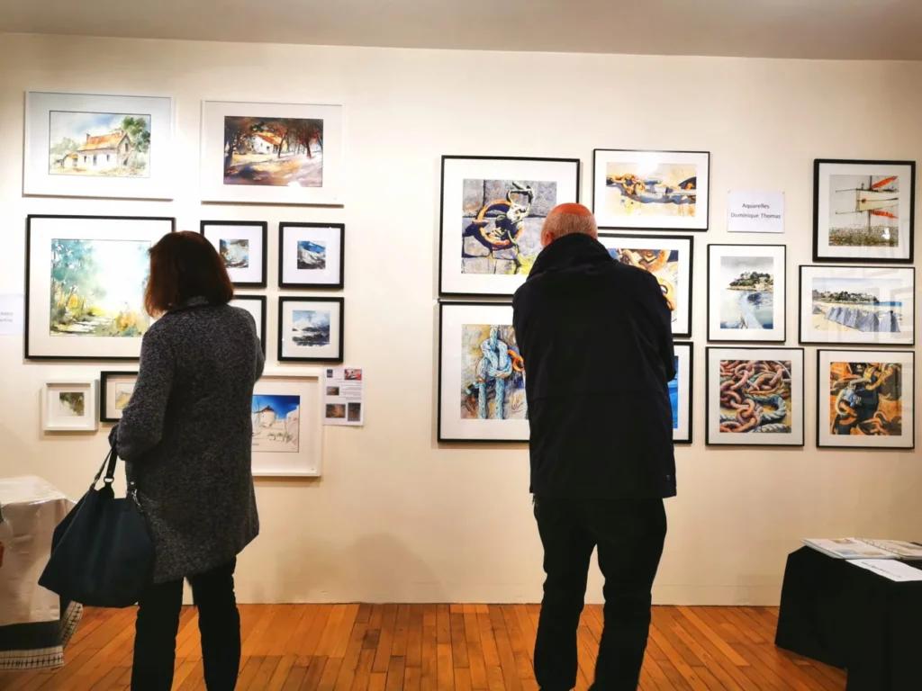 Salon Des Artistes professionnels et amateurs à découvrir à l'automne à Dinard au palais des arts et du festival.