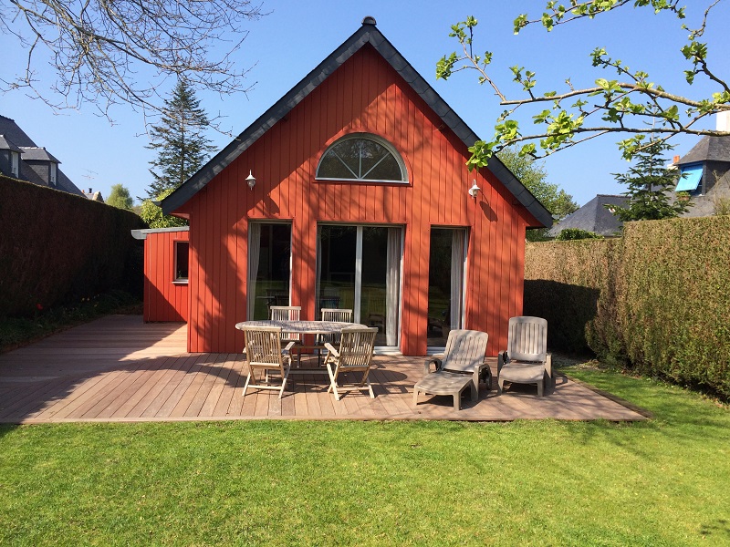 Mme Verrière La Richardais meublés de tourisme. Espace pro. Photo d'une petite maison destinée à la location de vacances.