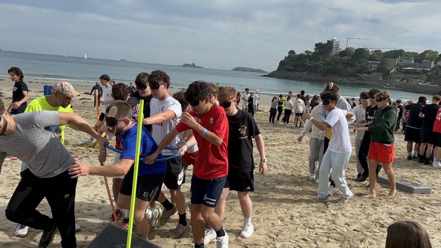 Jeux De Cohésion Sur La Plage