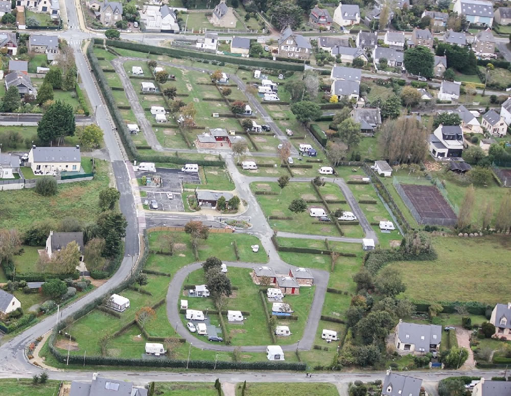 Camping Les Mielles Lancieux. Crédit Photo : Mairie De Lancieux.
Camping municipal situé à proximité des plages et du GR34.