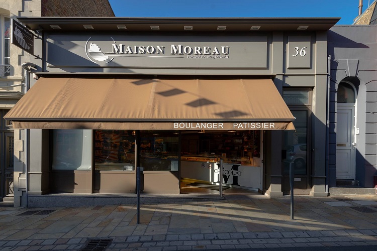 Maison Moreau Dinard Devanture de la boutique. Boulanger pâtissier au coeur du centre ville de Dinard.