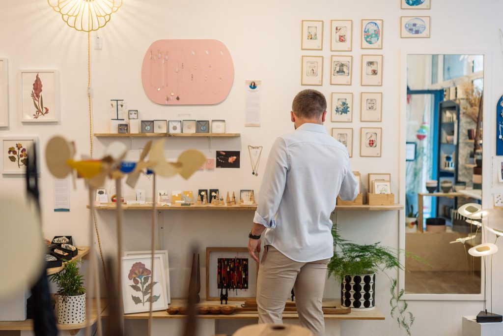 Shopping dans les boutiques de la Côt d'Émeraude, Dinard. Jeremy jehanin